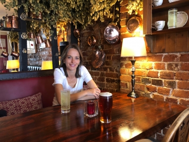 Helen in the pub 