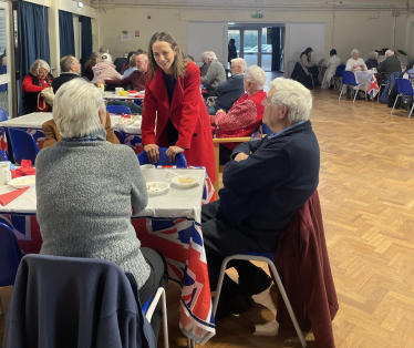 Helen speaking to residents